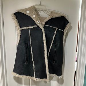 Top shop women’s leather vest. One size. Lightly worn